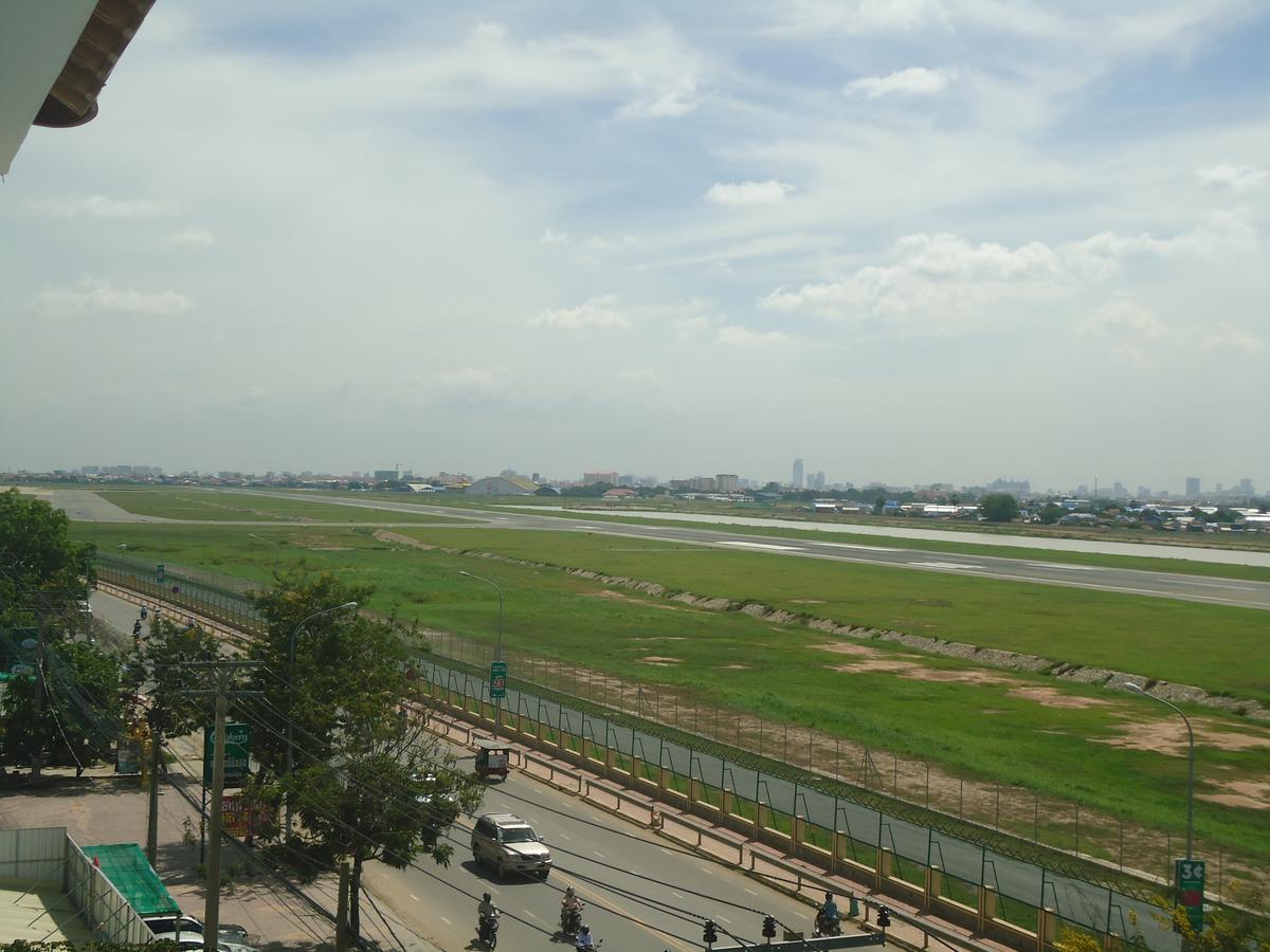 Golden Apple Hotel - Airport Phnom Penh Eksteriør bilde